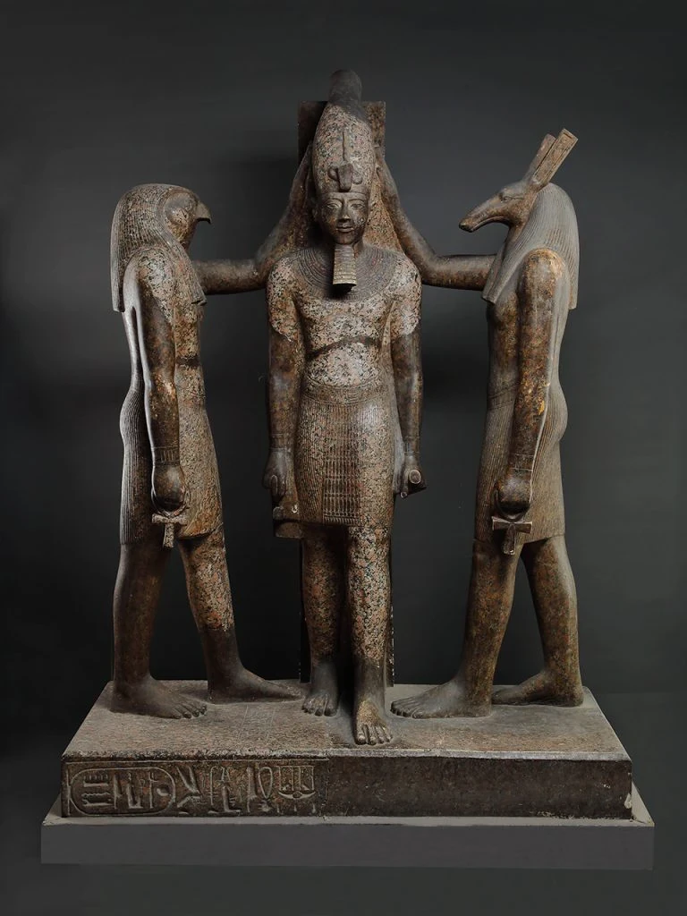image about أسطورة إيزيس وأوزوريس