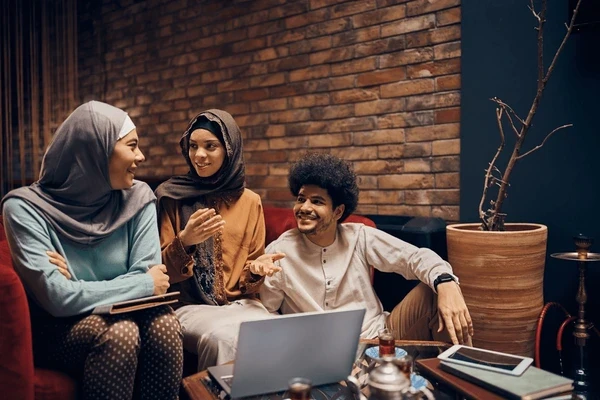 image about كيف تبني علاقات إجتماعية ناجحة ؟ 5 خطوات فعالة  للتغلب علي الخجل وتكوين صدقات حقيقية 