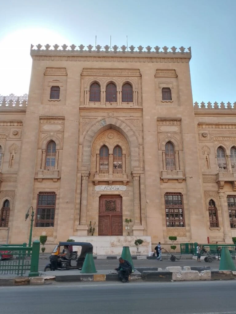 image about من الأندلس إلى الصين: رحلة الفن الإسلامي عبر قاعات المتحف