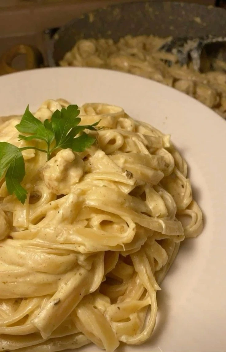 image about 🍝 المكرونة الوايت صوص.. أكلة سريعة ولذيذة.