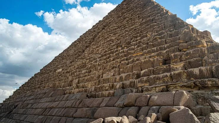 image about عجائب وغرائب الأهرامات المصريه