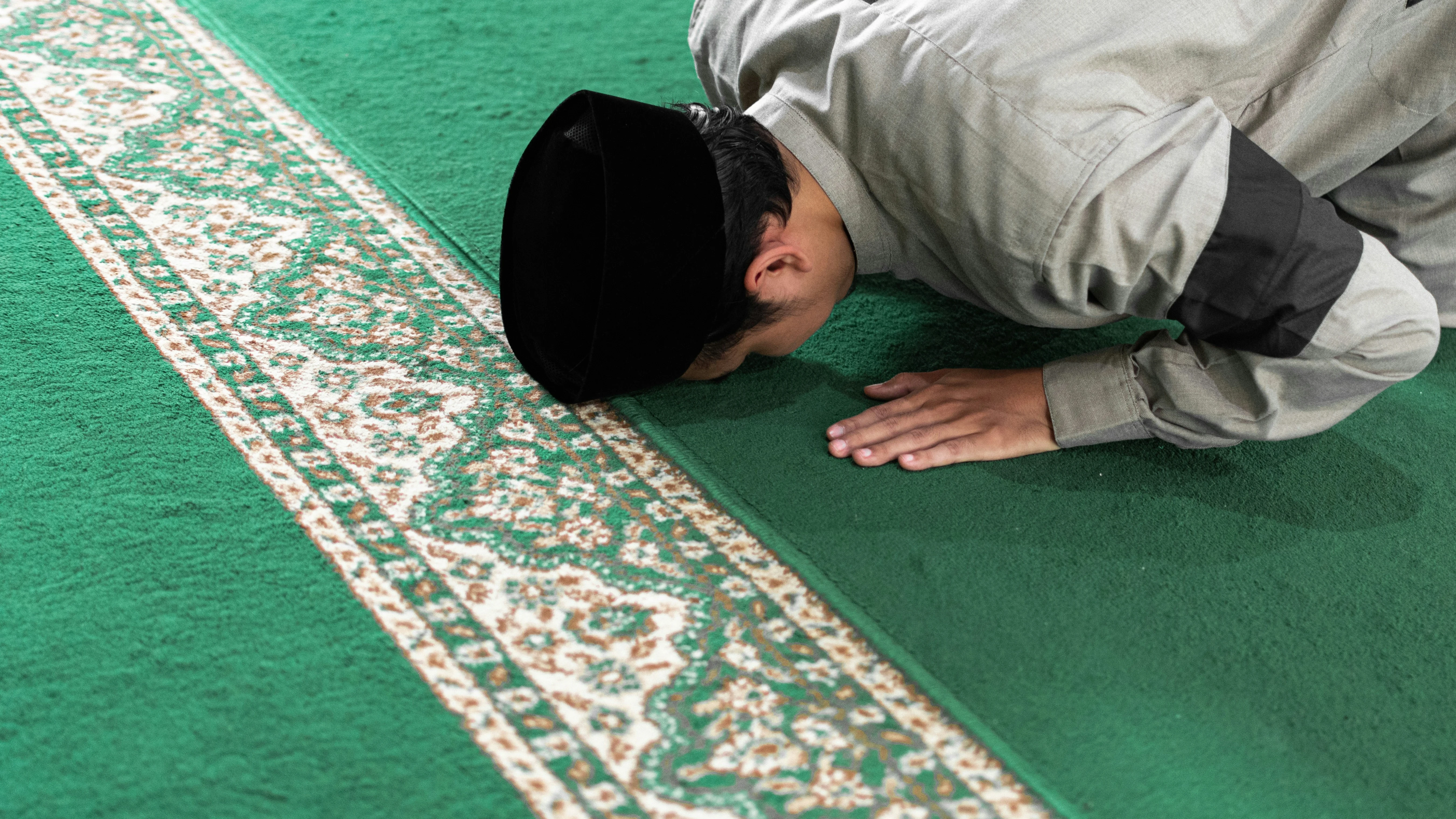 image about أسرار الصلاة في علاج التوتر والقلق