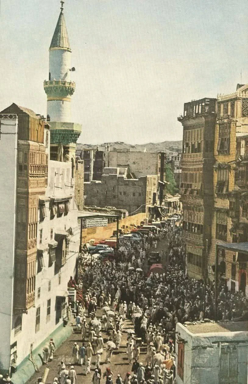 image about  عبد الغفور شيخ: رحلة طالب باكستاني وثّقت الحج بعدسته عام 1953