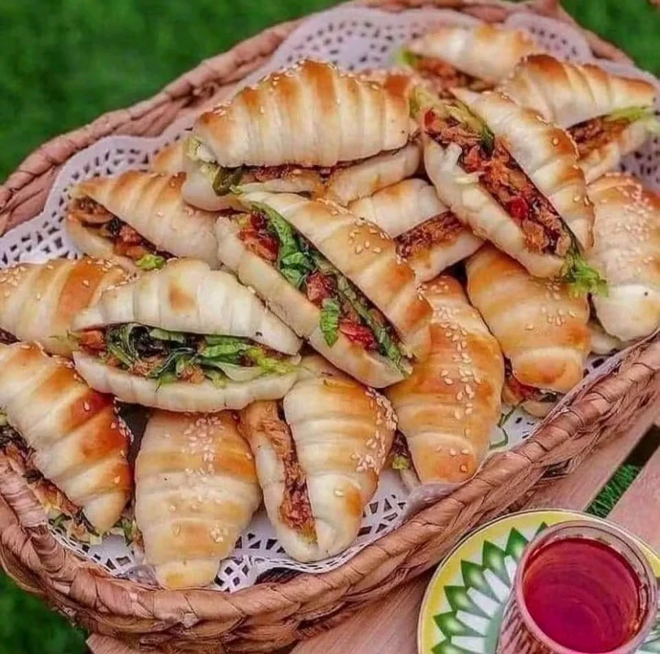 image about وصفات بومبوليني 🧡 و فطير الطاسة الدايب و كرواسون