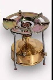 image about  **وابور الجاز: نارٌ صغيرة اضاءت حياةً كاملة**