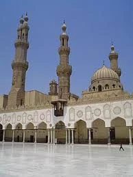 image about الأزهر بين الخوذة والعمامة