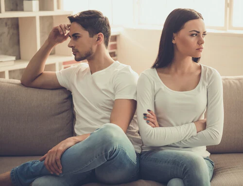 image about أربع علامات تشير إلى علاقة مسيئة