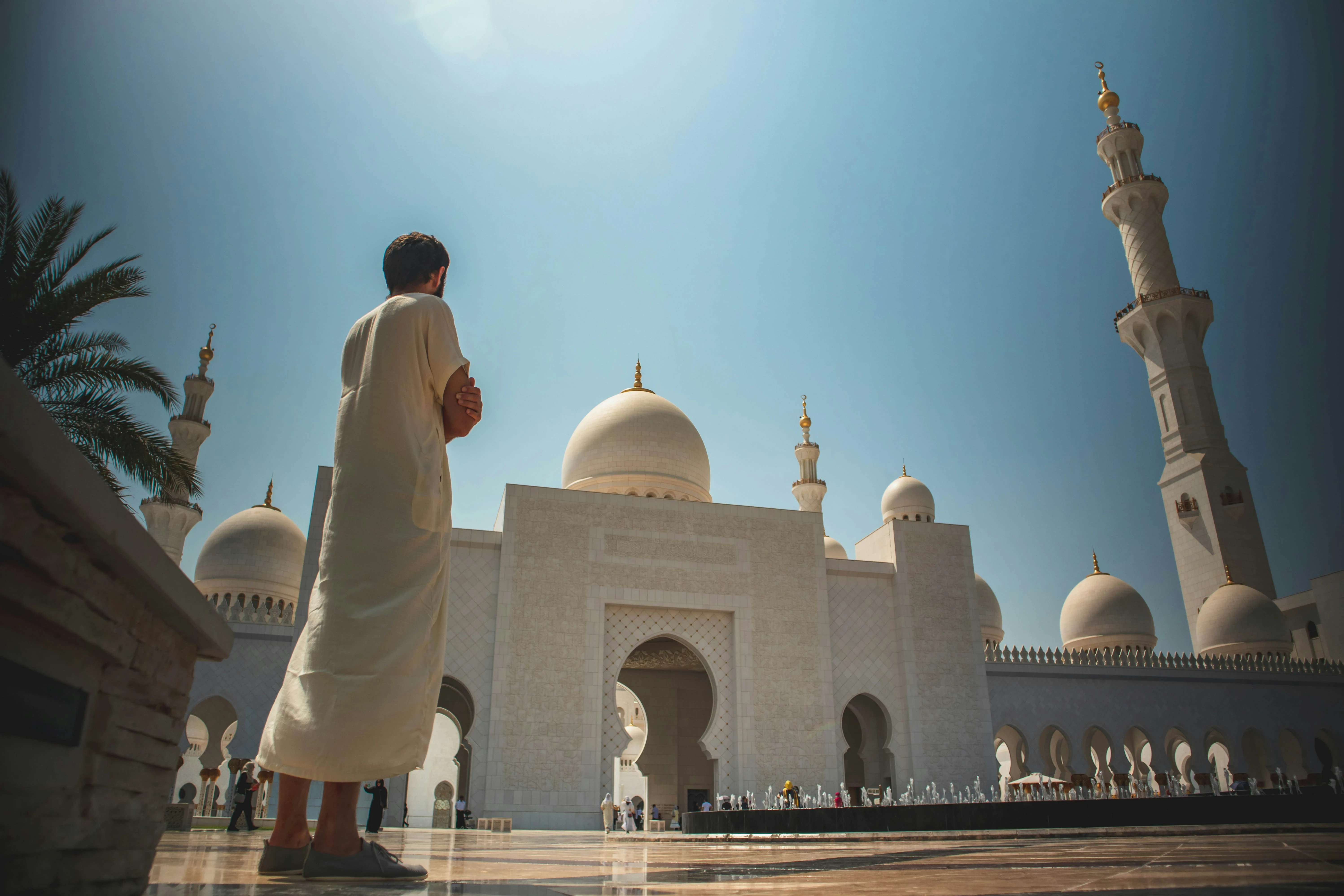 image about اليقين بالله: كيف نعيشه في أصعب لحظاتنا؟ 🕊️🛡️