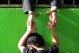 image about احضان الاطفال التى تتحول الى سجون