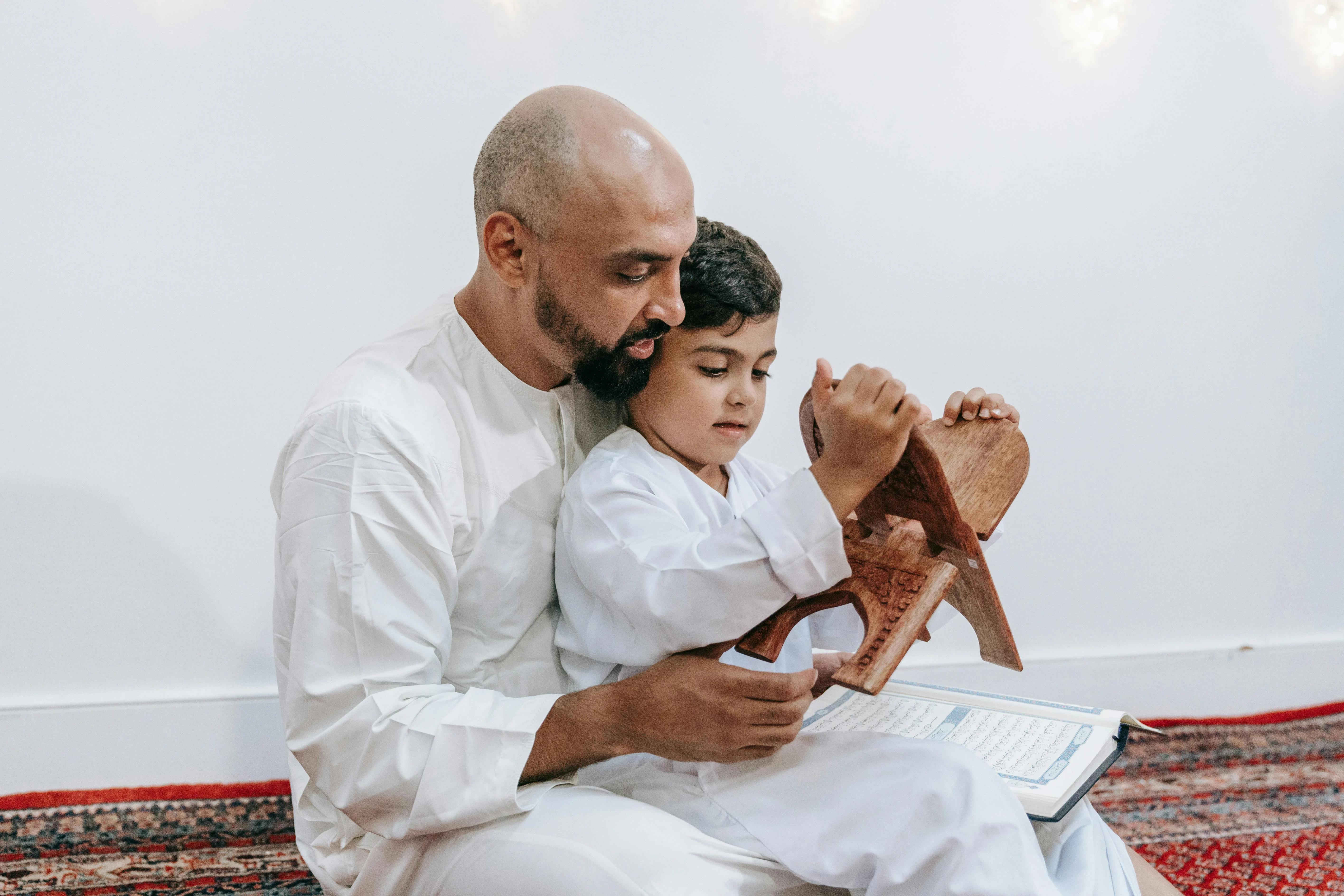 image about قيمة بر الوالدين في جلب البركة