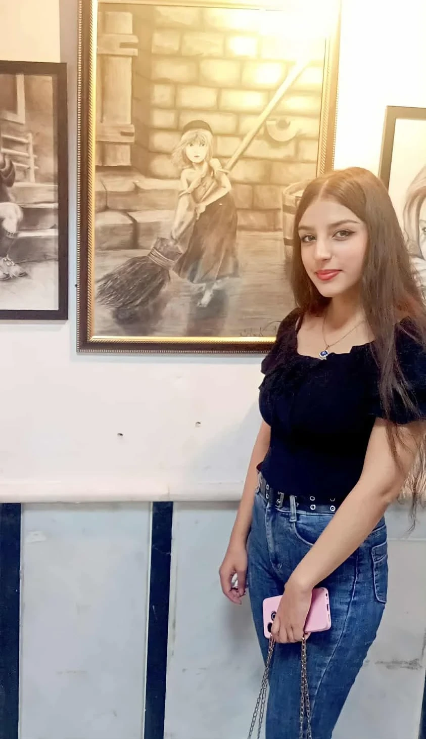 image about فتاة سورية كافحت وناضلت من اجل حلمها تعبت وهي تبحث عمن يساعدها ويرشدها 