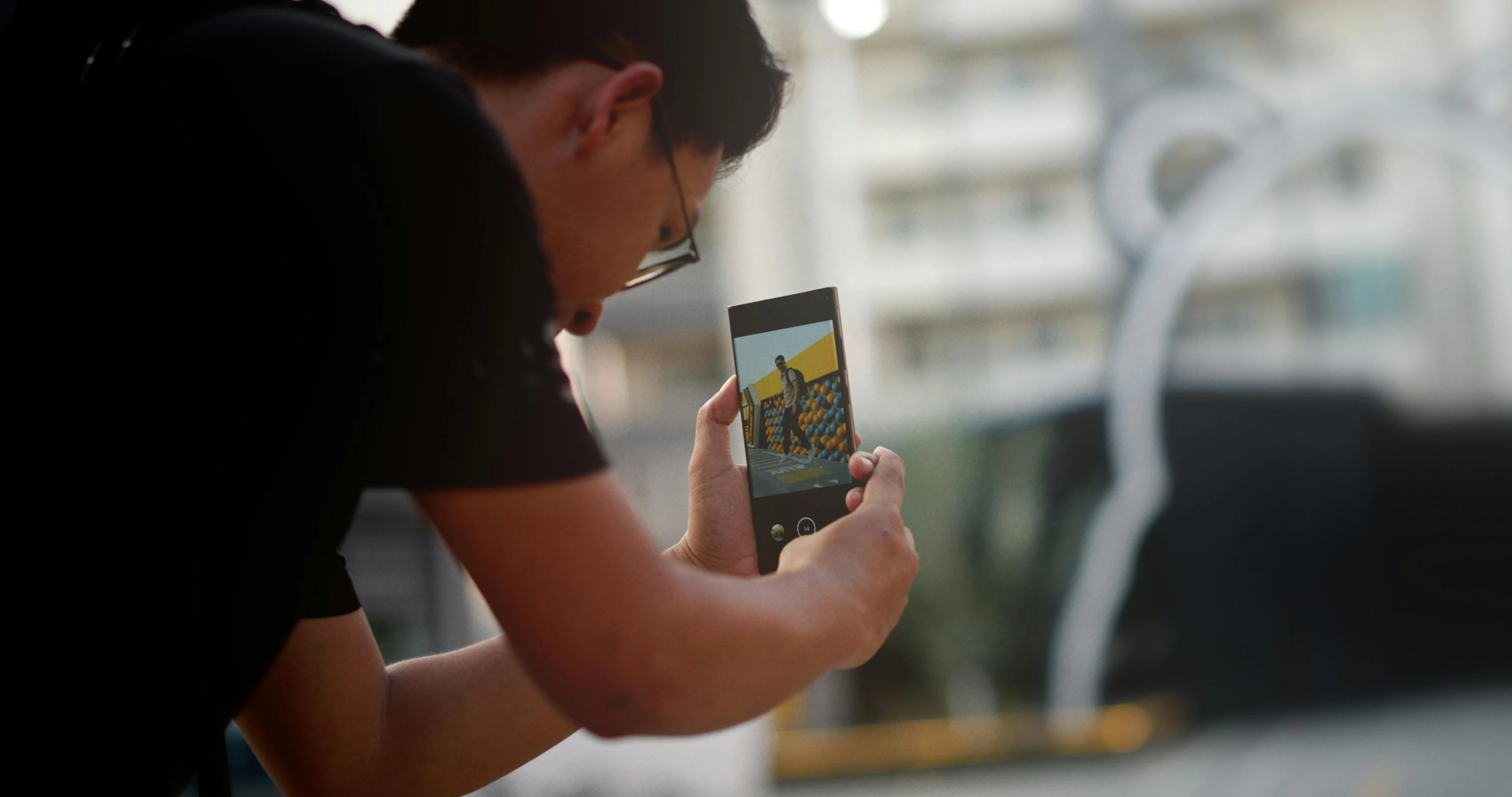 image about كيف تبني مصدر دخل من الصور التي تلتقطها بهاتفك فقط؟