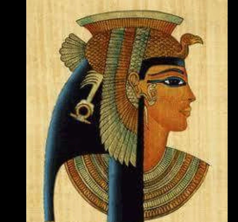 image about سر تاج كليوباترا 👑