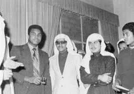 image about زار مكة المكرمة ثلاث مرات   أسرار ومحطات خفية في حياة محمد علي كلاي