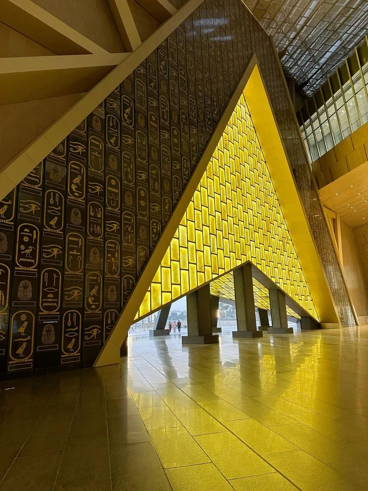 image about «الفجر الجديد للحضارة المصرية: افتتاح المتحف المصري الكبير وولادة عصر جديد في قلب الأهرامات»