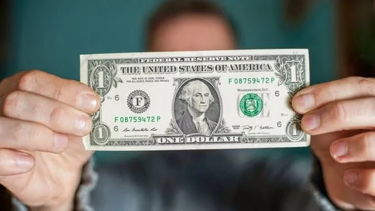 image about «الدولار في مواجهة الجنيه المصري: ما قيمة أموالك اليوم؟»