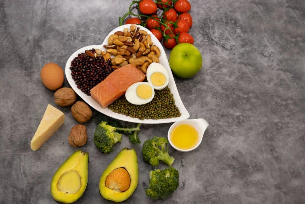 image about  خمس أطعمة بسيطة تغيّر حياتك اليومية نحو صحة أفضل ونشاط دائم