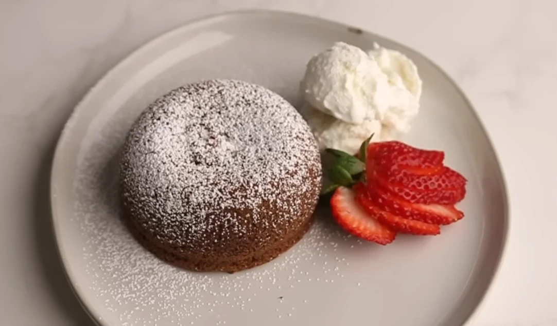 image about طريقة عمل المولتن كيك بسهولة في البيت – وصفة سريعة ونتيجة مضمونة