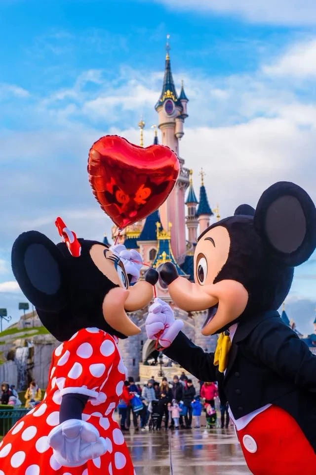 image about حلم ميرا فى أرض العجائب