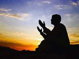 image about القرب من الله ليس حاجزاً بين الشاب طموحاته