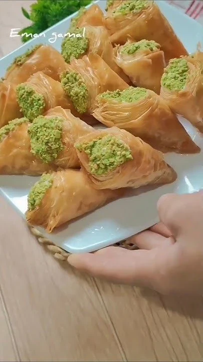 image about 🥠 طرق عمل الجلاش مثل المحلات — وصفة كاملة ومضمونة خطوة بخطوة