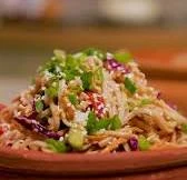 image about 🥗✨ طريقة عمل سلطة سبرينغ رول — سلطة آسيوية منعشة وخفيفة