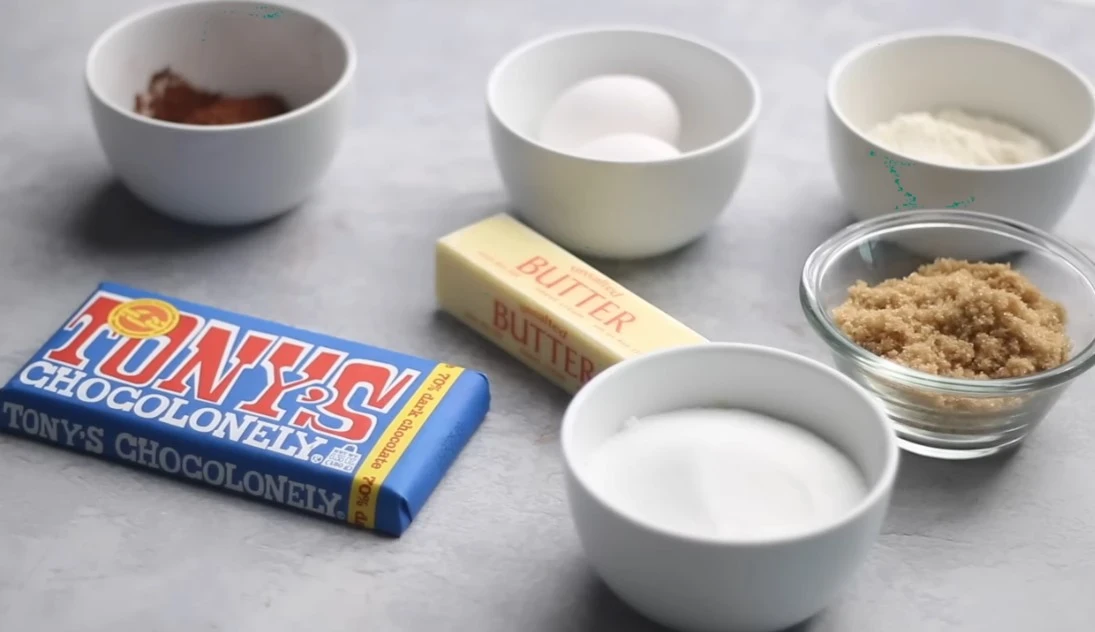 image about وصفة براونيز شوكولاتة سهلة وسريعة | تعلمي طريقة عمل البراونيز الطرية والقوية في النكهة بنتيجة مضمونة 100%