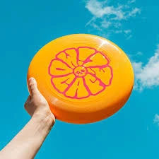 image about مراجعة تطبيق Frisbee: هل يستحق الاستخدام؟