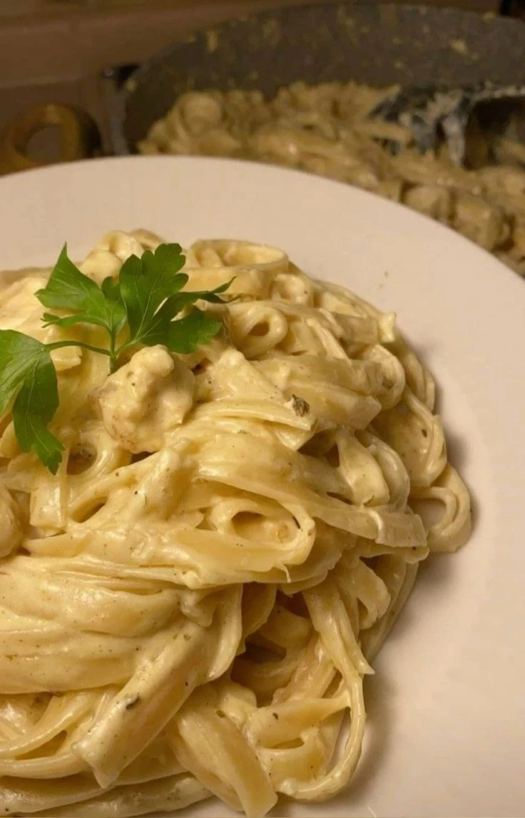 image about اسهل طريقة لعمل مكرونة وايت صوص فى البيت