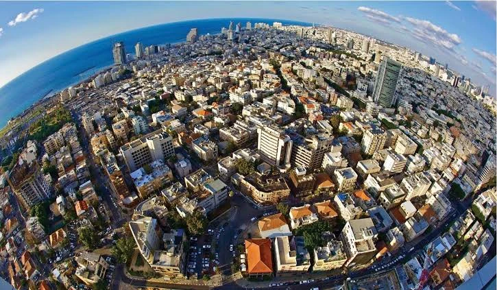 image about رواية: بيوت على شاطئ الذاكرة