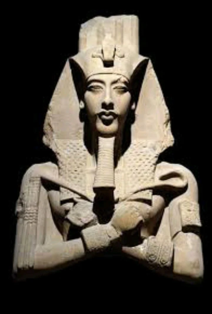 image about أخناتون… فرعون الثورة الدينية وأول من دعا للتوحيد
