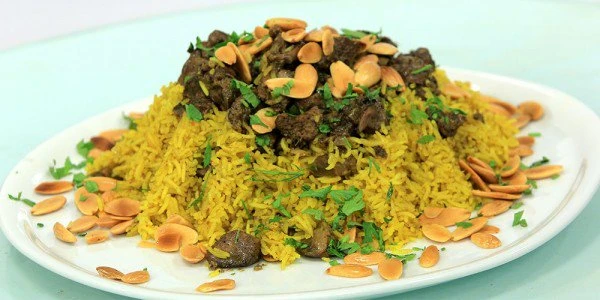 image about 🍚 طريقة عمل الأرز بالكبد والقوانص: وصفة مصرية شهية بطعم لا يقاوم
