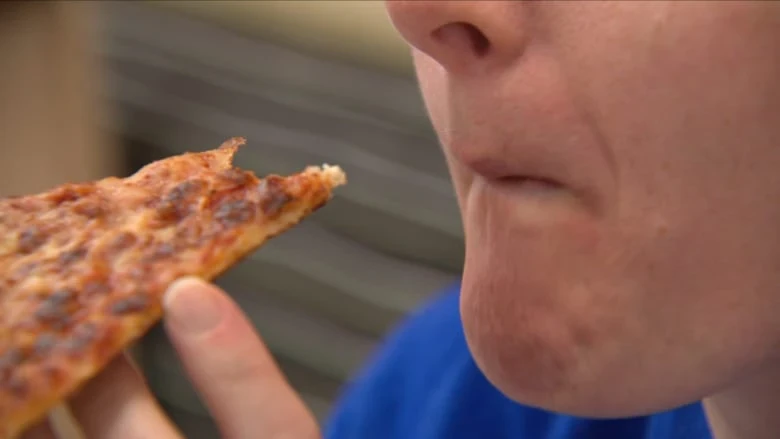 image about إنهم يسعدون ، ويأكلون المزيد والمزيد ، لكنهم يسلبون صحتنا: معضلة الأطعمة فائقة المعالجة