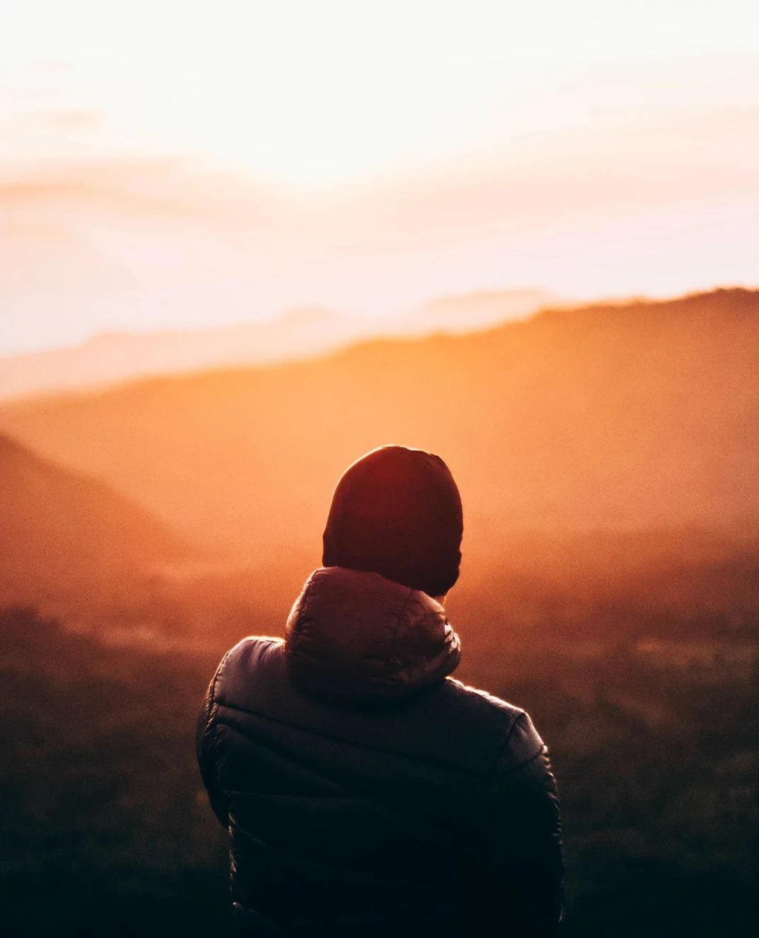 image about لماذا يشعر الإنسان أنه عالق في حياته رغم محاولاته المستمرة؟