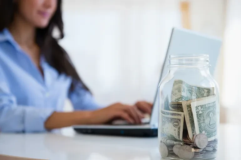 image about كيفَ تصبح كاتباً ثريا؟