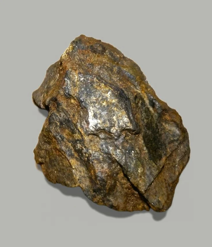 image about التسافوريت… زمرد أفريقيا الأخضر الزاهي