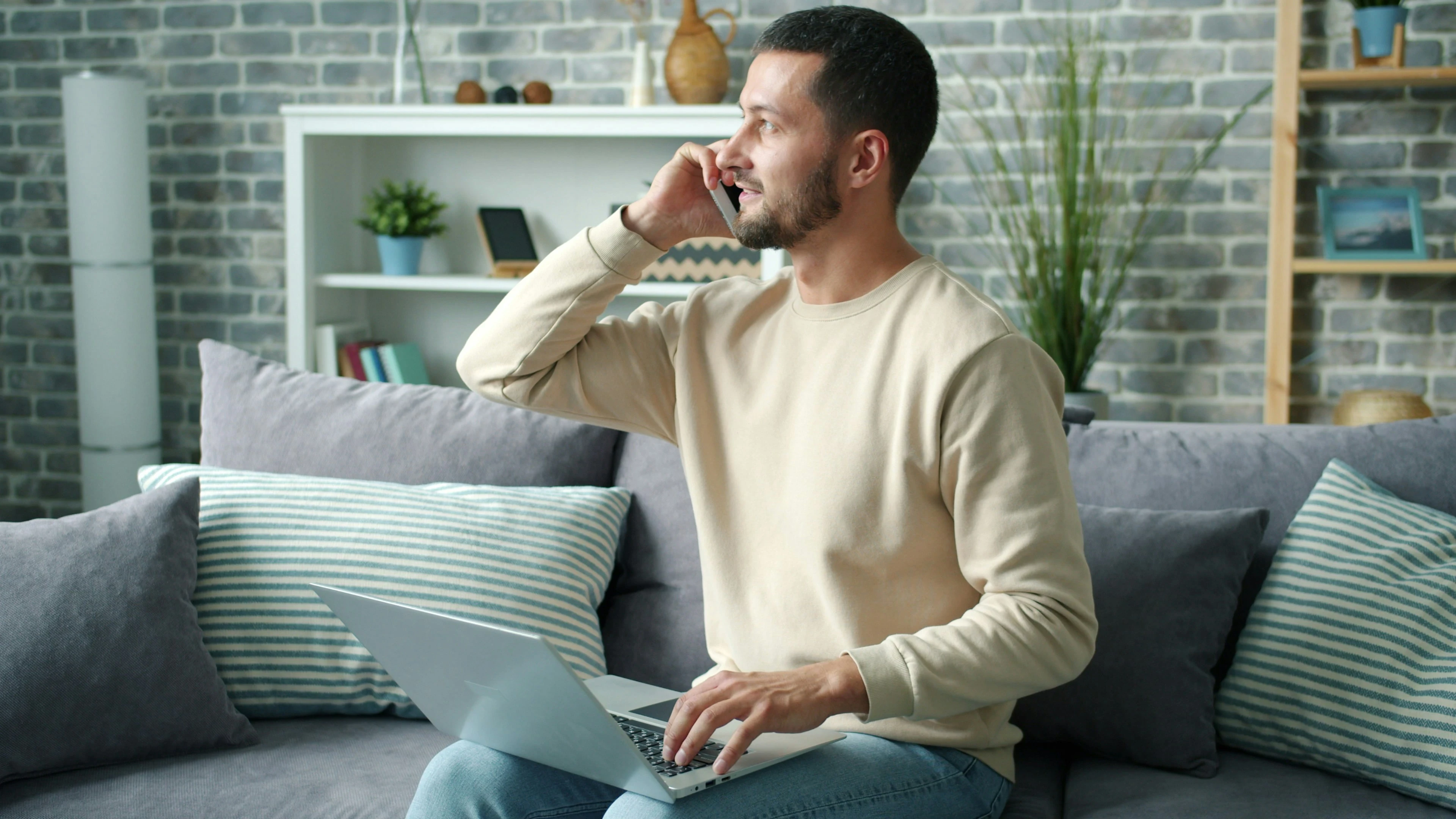 image about الربح من الإنترنت للمبتدئين في 2026: دليل شامل خطوة بخطوة.