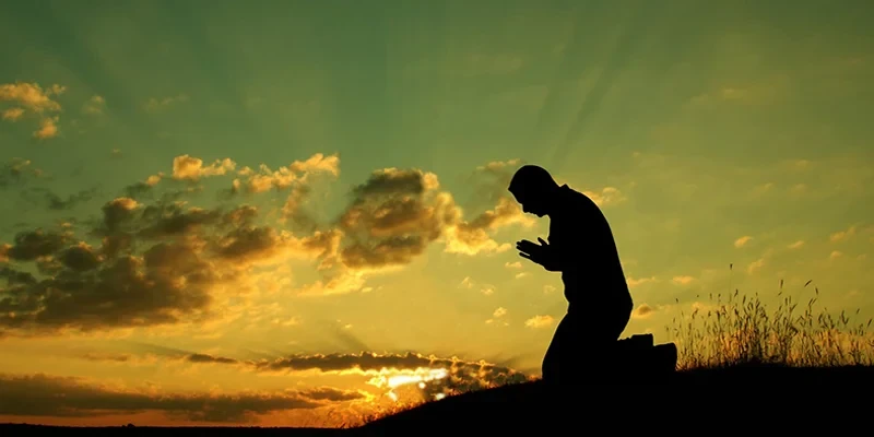 image about هـل ربـنـا لـسـه قـابـلـنـي بـعـد كـل الـذنـوب الـلـي عـمـلـتـهـا ؟