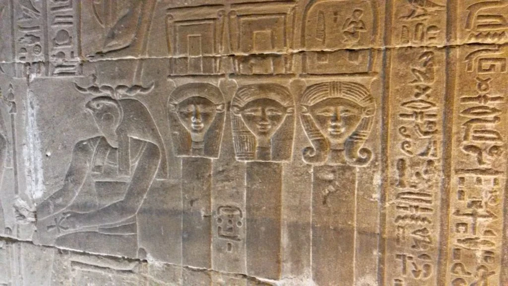 image about معبد دندرة: عبقرية العمارة الدينية وأدوات البناء في مصر القديمة