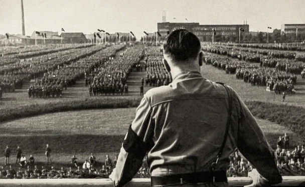 image about أدولف هتلر صعود النازية وانهيار الديكتاتورية