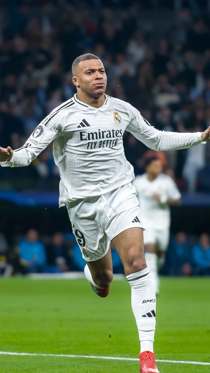 image about 🔥 أخبار أشهر اللاعبين والأندية العالمية ⚽🌍✨