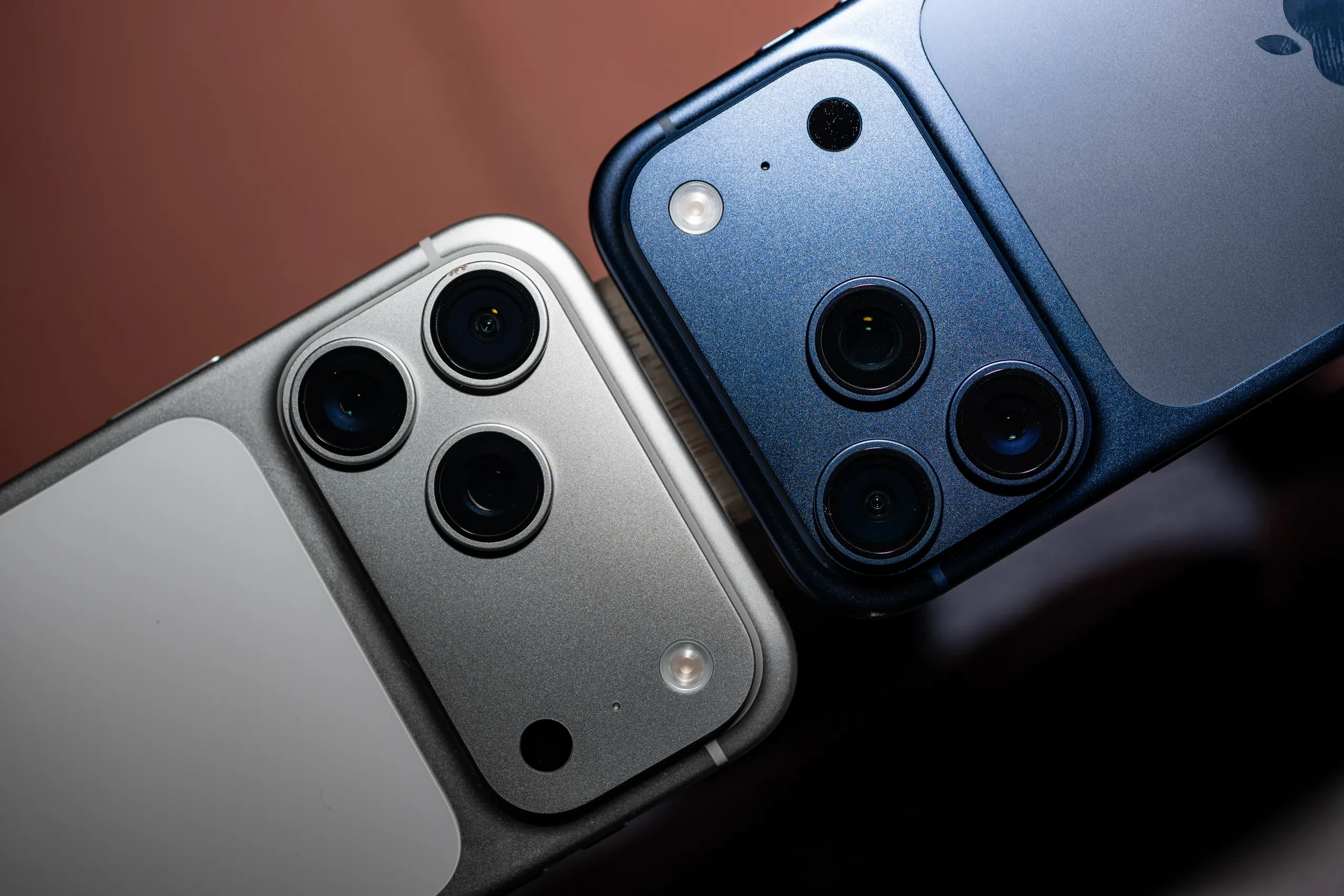 image about مراجعه ايفون 17 برو ماكس