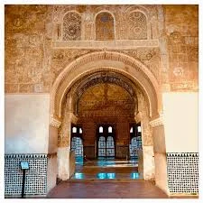 image about الحمراء: أيقونة الحضارة الإسلامية وروعة العمارة الأندلسية