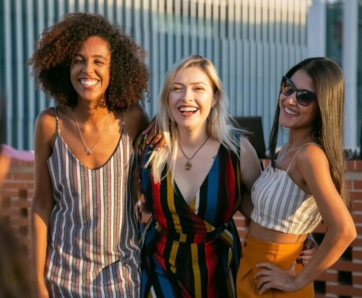 image about إن إظهار أنك مخطئ لا يعني أن تتورط في الألم ، ولا أن تكون رعشة ، بل أن تفترض مشاعرك السلبية دون الشعور بالذنب