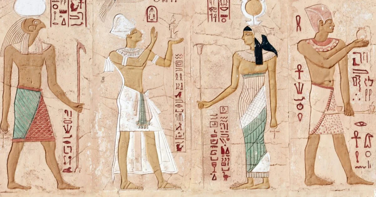 image about من نارمر إلى رمسيس: صناعة الألوهية على عرش مصر القديمة