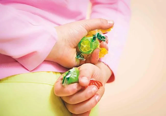 image about السكر ، القنبلة غير المرئية: هذه هي الطريقة التي يتسللون بها إلى طعامك دون علمك