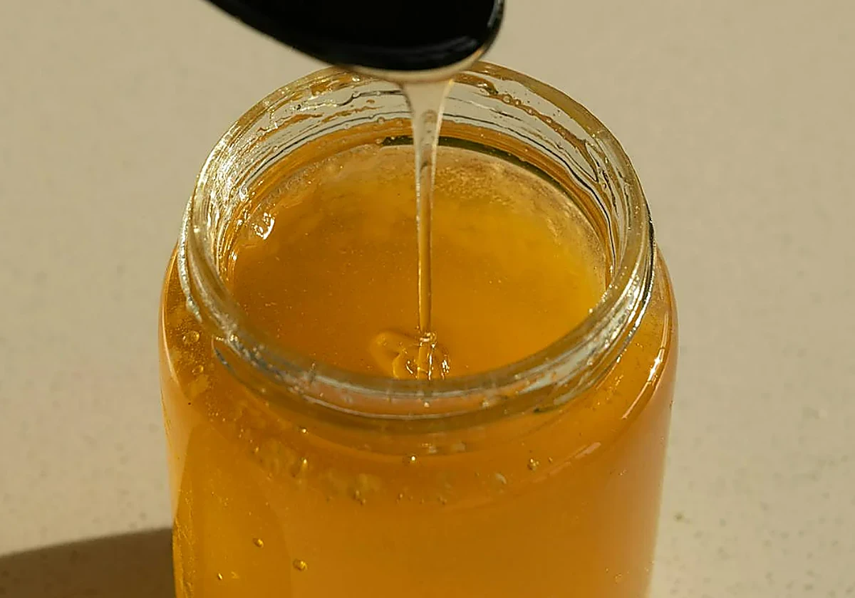 image about ماذا يحدث في أجسامنا إذا تناولنا العسل كل يوم وما هي آثاره على الكبد