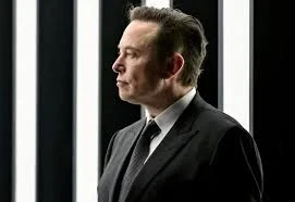 image about من الفشل المالي إلى قمة النجاح: قصة نجاح إيلون ماسك