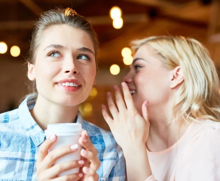 image about الجميع يكذب ، حتى أنت: دليل عملي للبقاء بين المزيفين