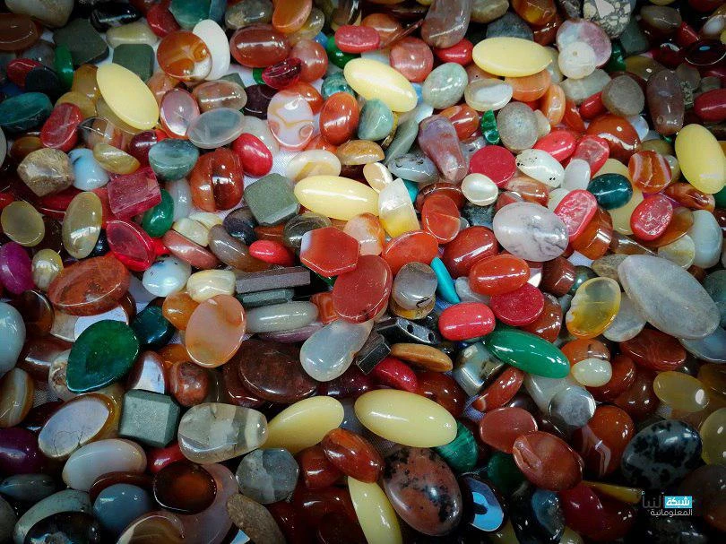 image about الأحجار الكريمة الأكثر بحثًا: دليلك الشامل إلى أسرار الجمال والقيمة